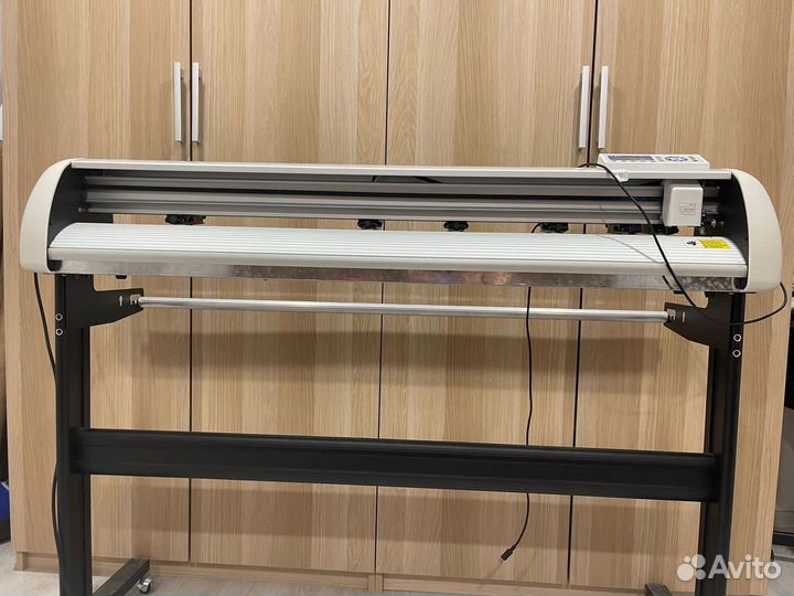 Режущий плоттер ст1200 (лазерное проецирование)