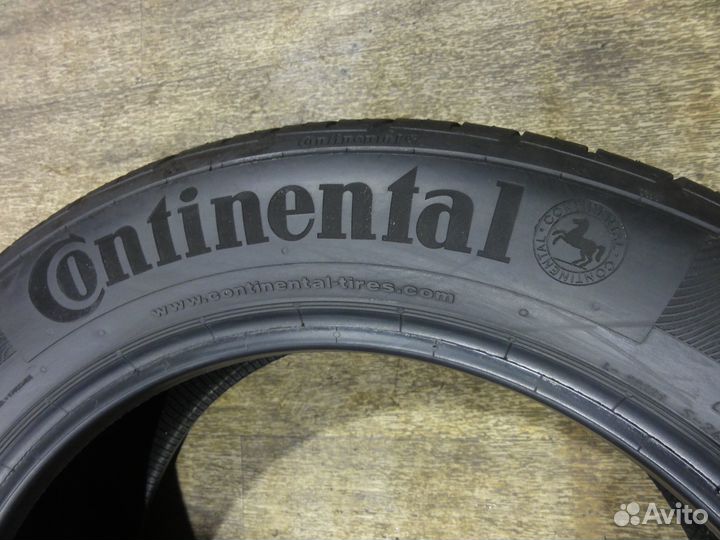 Continental ContiPremiumContact 5 215/55 R17 94V