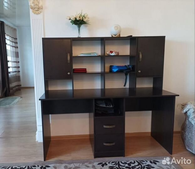 Детский письменный стол