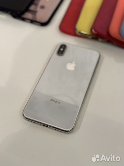 iPhone X, 64 ГБ