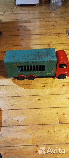 Игрушка машина цирк