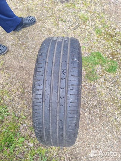 Continental ContiPremiumContact 5 215/60 R16
