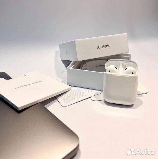 AirPods 2 LUX