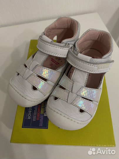 Сандалии для девочки