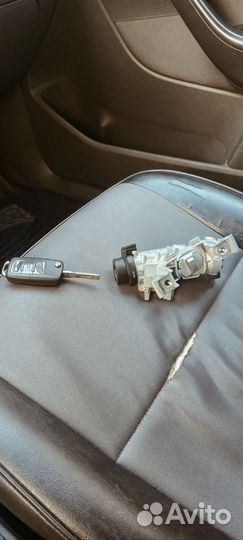 Замок зажигания с ключом Фольксваген Джетта 5