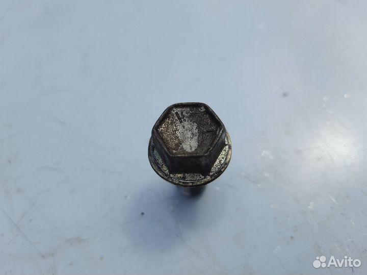 Болт шкива распредвала Daewoo Matiz