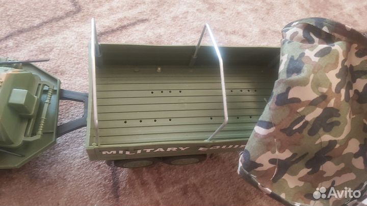 Машинка с прицепом