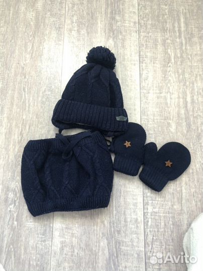 Комплект шапка варежки шарф