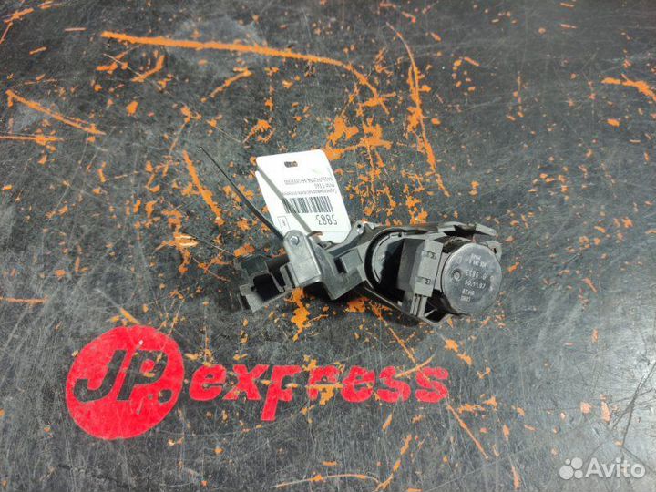 Сервопривод заслонок отопителя Bmw 5 E60 M57D30