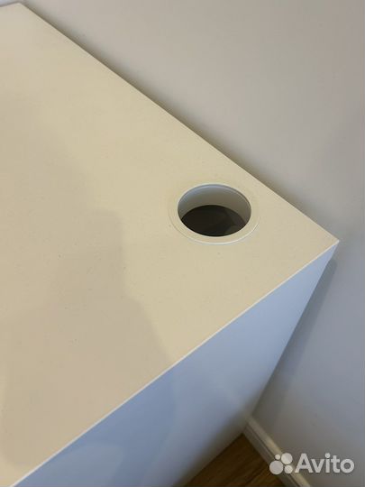 Компьютерный стол IKEA mikke