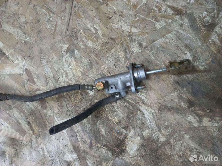 Рабочий цилиндр сцепления Mitsubishi Lancer 9