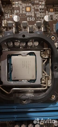 Материнская плата 1155 с процессором и памятью