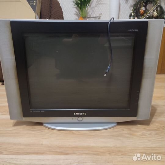 Телевизор samsung