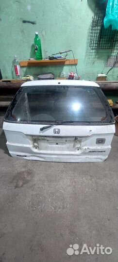 Дверь багажника хонда партнер