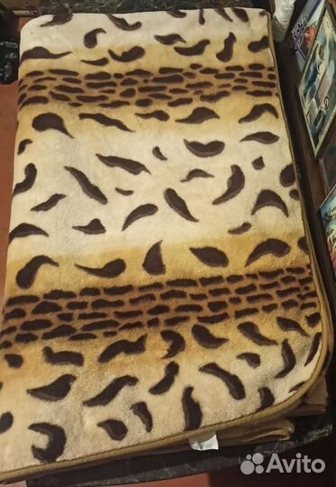 Покрывало на 2 х спальную крова