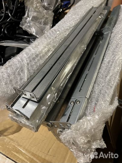 Универсальные крепления в стойку 19''/1U