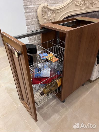 Шкаф кухонный