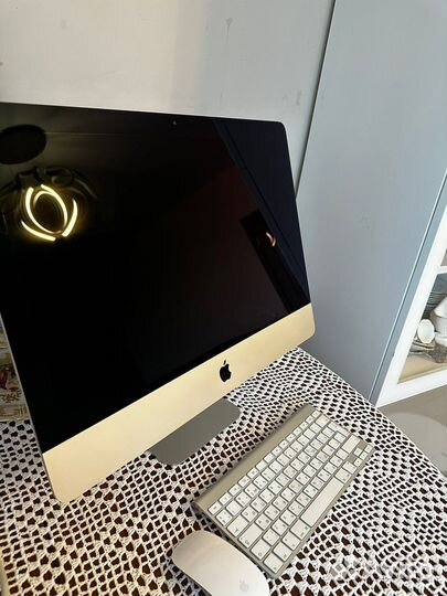 Apple iMac 21.5