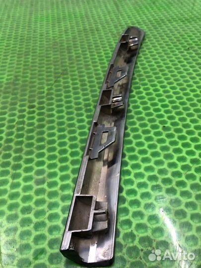 Молдинг бампера передний левый LADA Xray хэтчбек