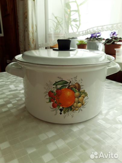 Кастрюля эмалированная 4 л СССР