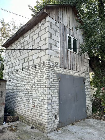 Гараж, > 30 м²