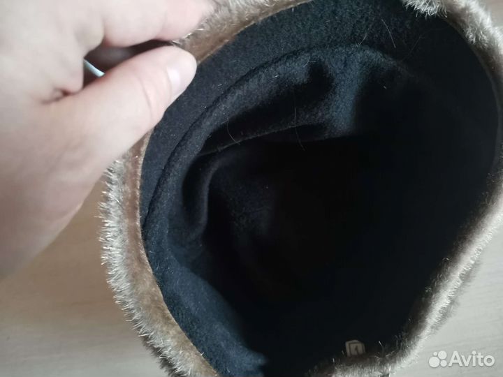 Шапка женская из меха нерпы