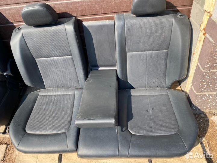 Сиденья комплект Nissan X-Trail T31 MR20 2008