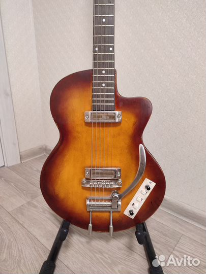 Электрогитара, Гитара полуакустическая