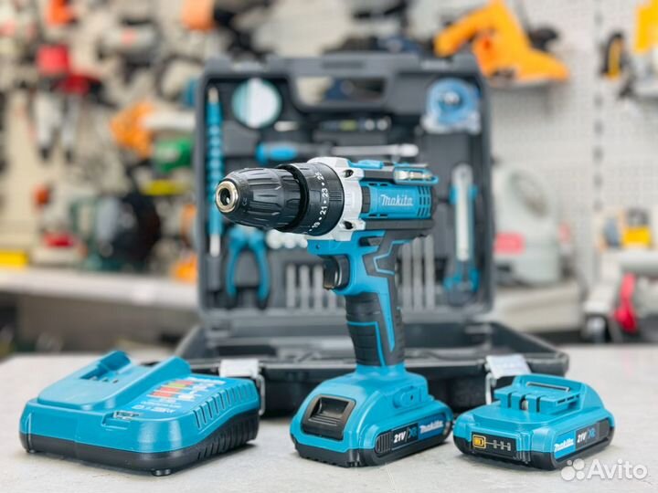 Шуруповерт Makita 20V с набором инструмента