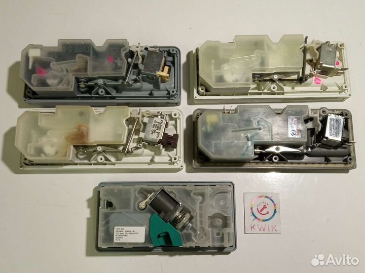 Диспенсер Индезит Аристон