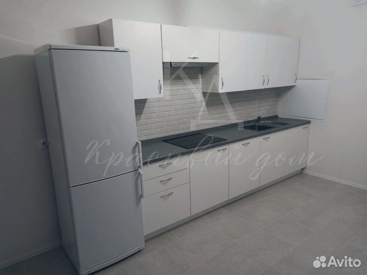 Угловая кухня в наличии