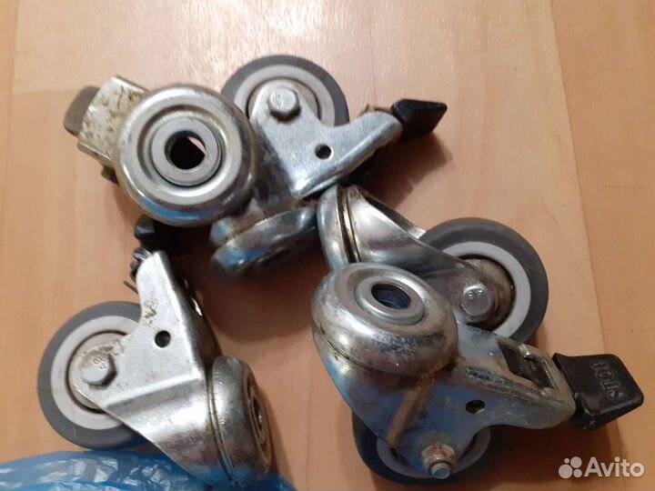 Колеса для мебели б/у