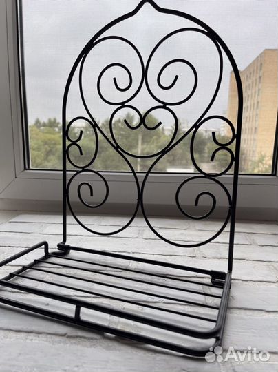 Полка настенная металлическая