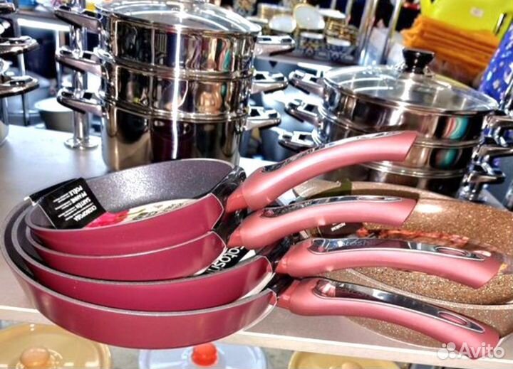 Сковорода с антипригарным покрытием каменным