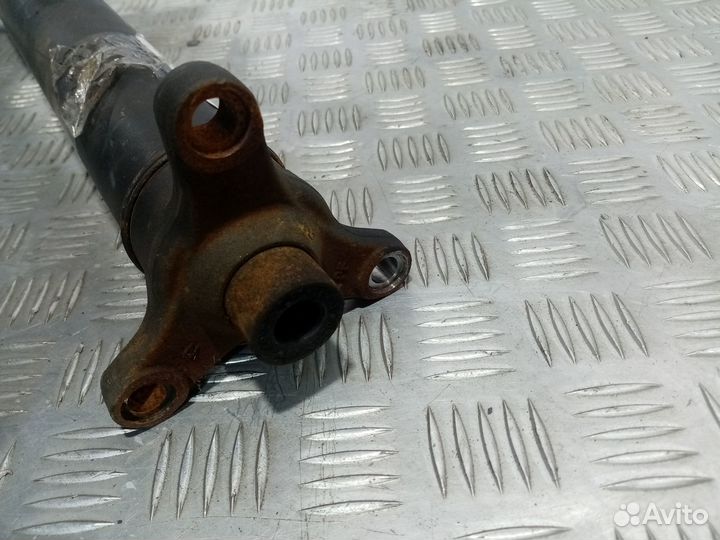 Вал карданный Mercedes-Benz C-Class