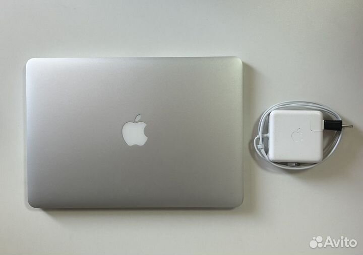Apple MacBook Pro (13-inch Mid 2014) 8/128