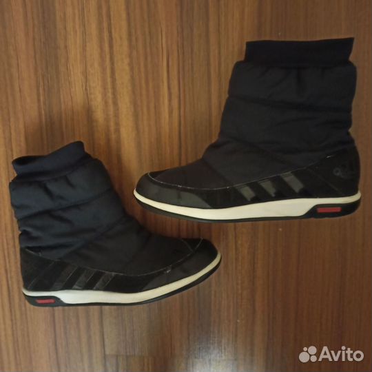 Ботинки Adidas женские 38 размер