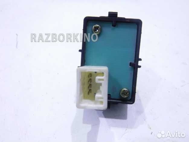 Кнопка центрального замка