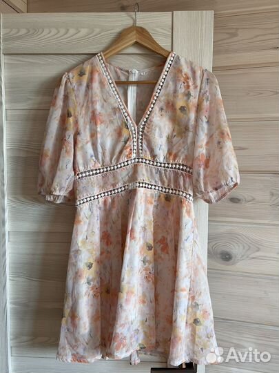 Платье reserved 44