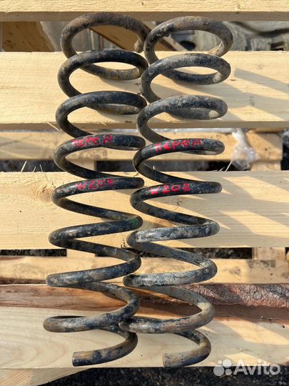 Пружина передняя mercedes benz C-class W202