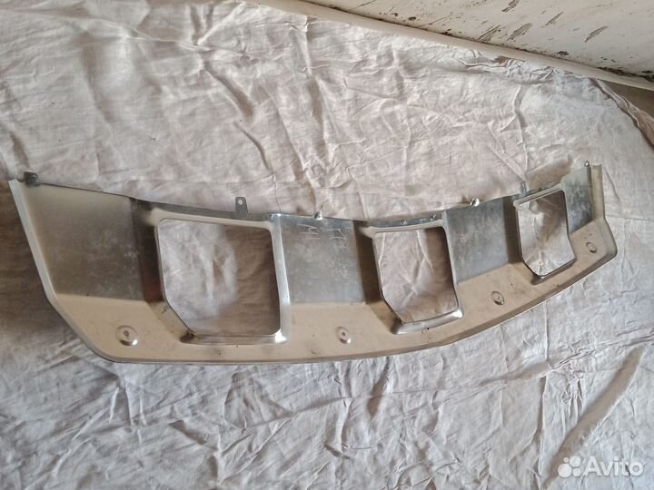 Накладка бампера на Мерседес ML-164