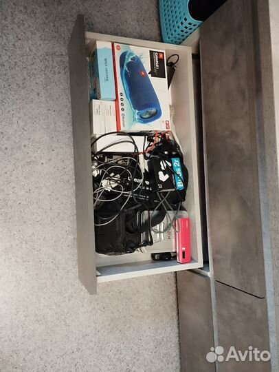 Компьютерный стол с тумбой