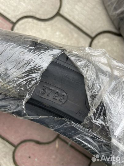 Michelin Pilot Sport 4 S 255/35 R21 и 285/30 R21 100Y