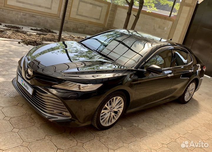 Toyota Camry 2.5 AT, 2019, 110 000 км