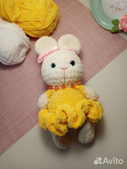 Игрушки-амигурушки ручная работа зайка