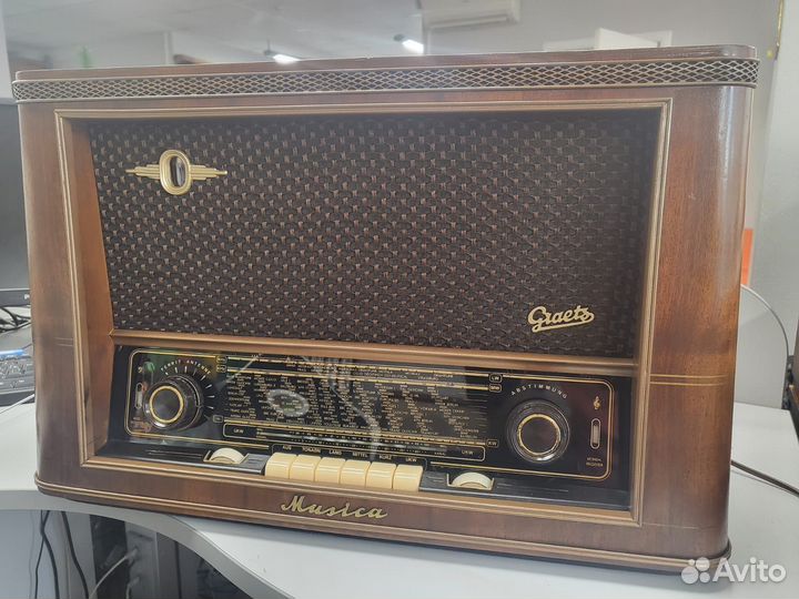 Винтажный аппарат Graetz