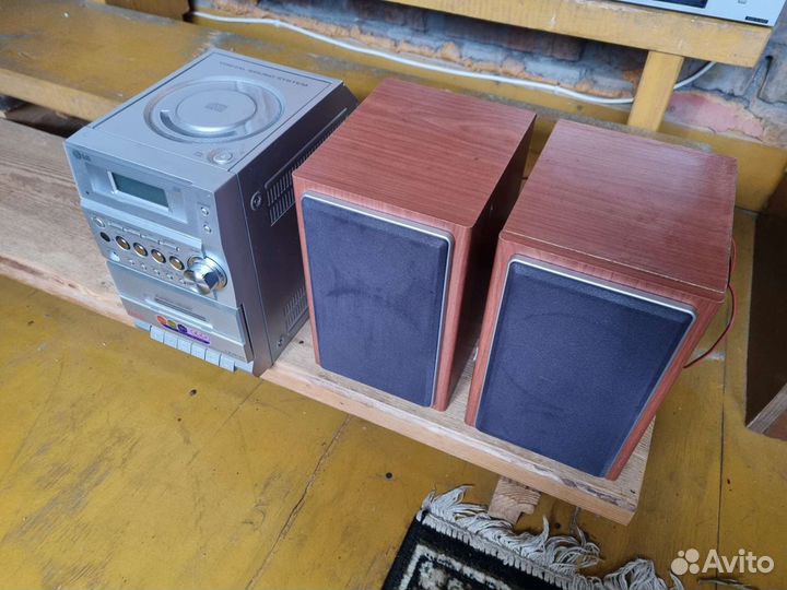 Музыкальный центр LG LX-M145X