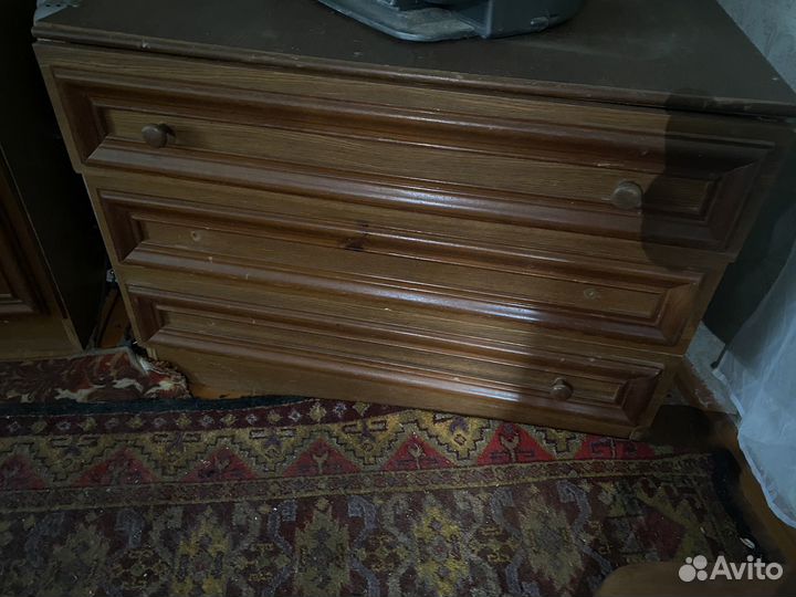 Шкаф, сервант