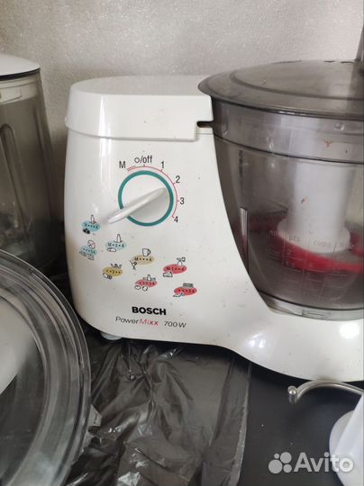 Кухонный комбайн Bosch 700 W