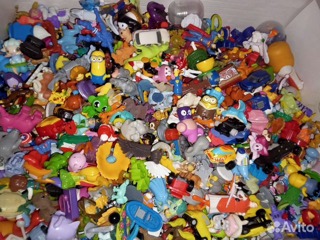3кг Киндер игрушек